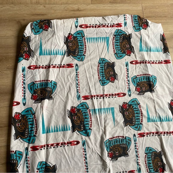 Vintage NBA Vancouver Grizzlies sheet fitted twin size 1994 - Picture 5 of 7